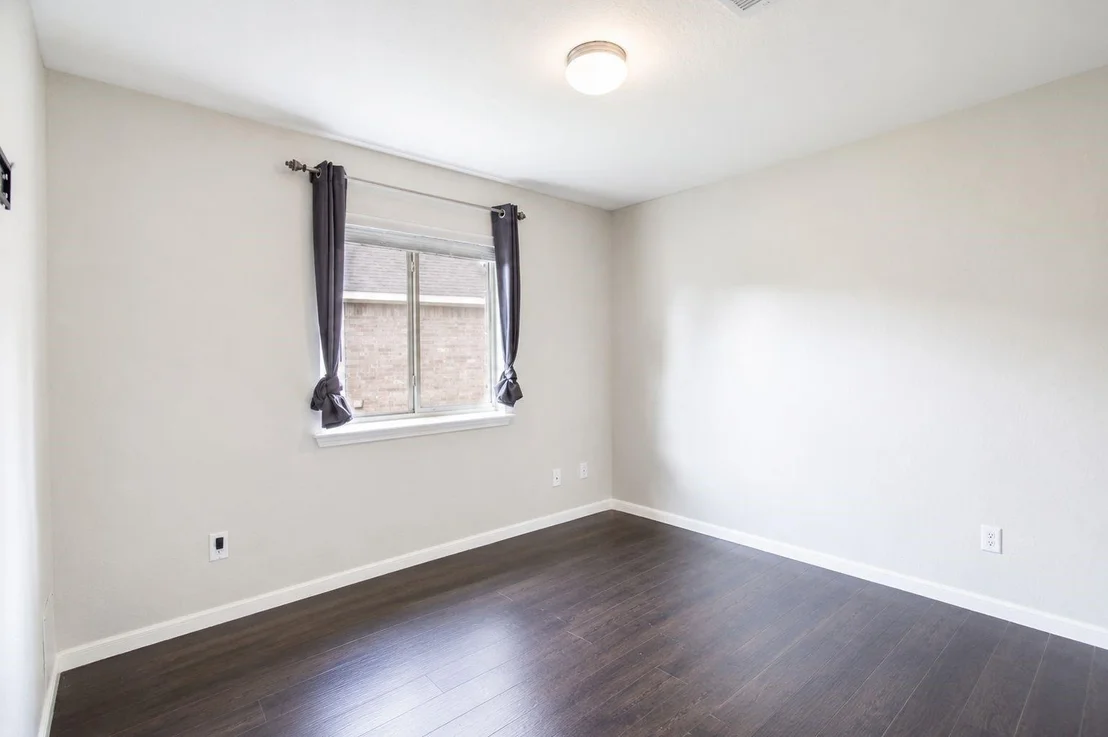 Photo of 303 Burris Park Dr Drive