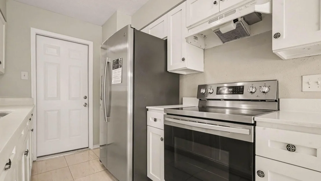 Photo of 15342 Reigate Lane
