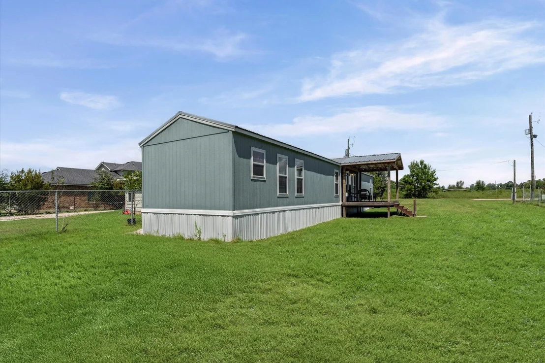 Photo of 300 County Road 3554