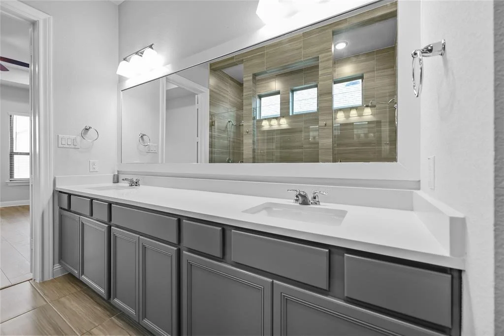 Photo of 4325 Victoria Pine Drive
