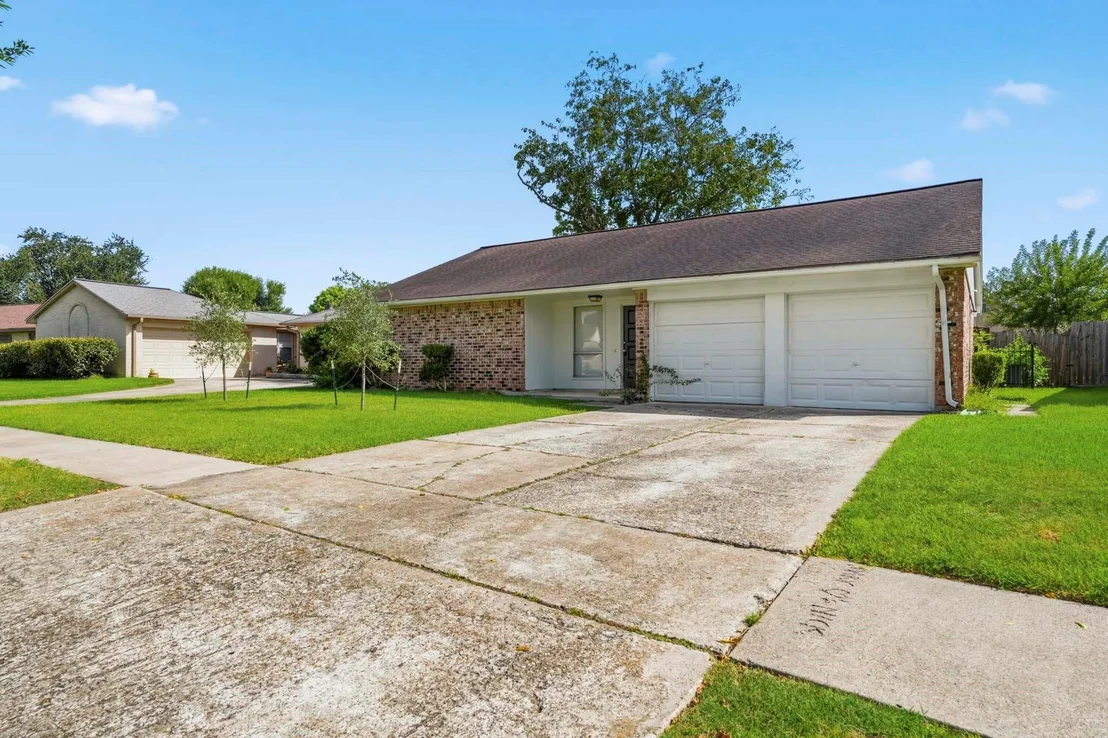 Photo of 10107 Willmont Road