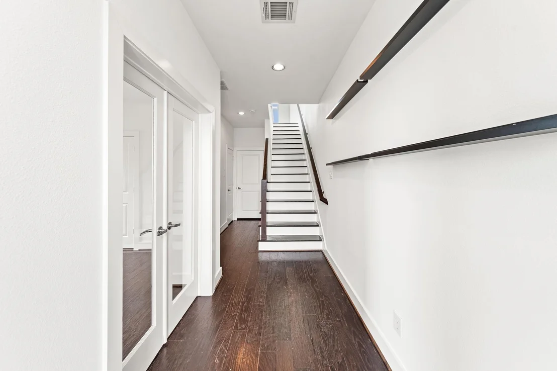 Photo of 196 Harvard Street