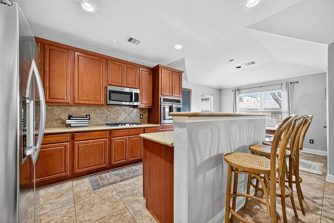 Photo of 16202 Peach Bluff Lane