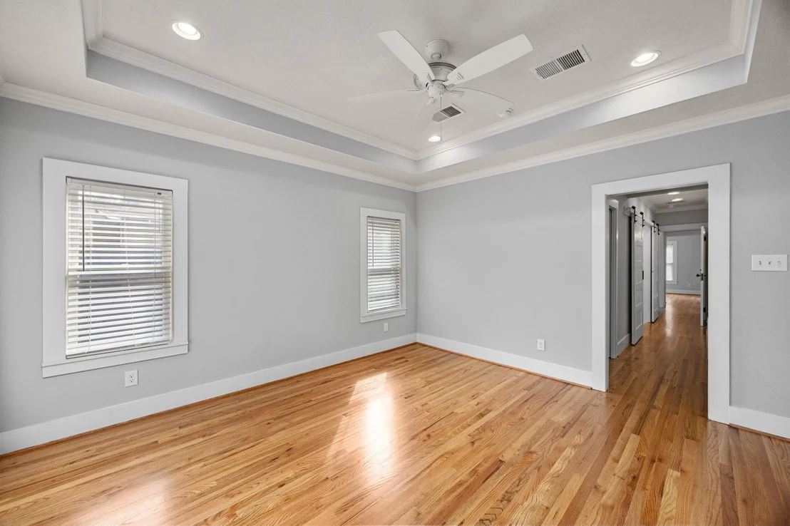 Photo of 1131 Walling Street