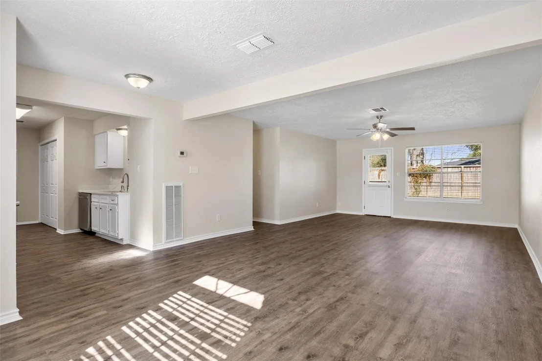 Photo of 14030 Montaigne Drive