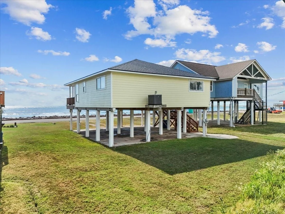 Photo of 1002 Beach Drive