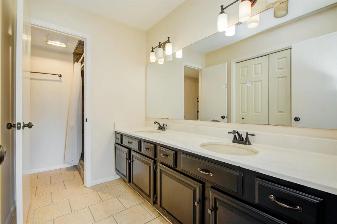 Photo of 1826 Veranda Drive