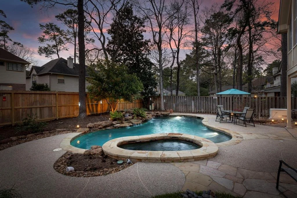 Photo of 14 S Piney Plains Circle