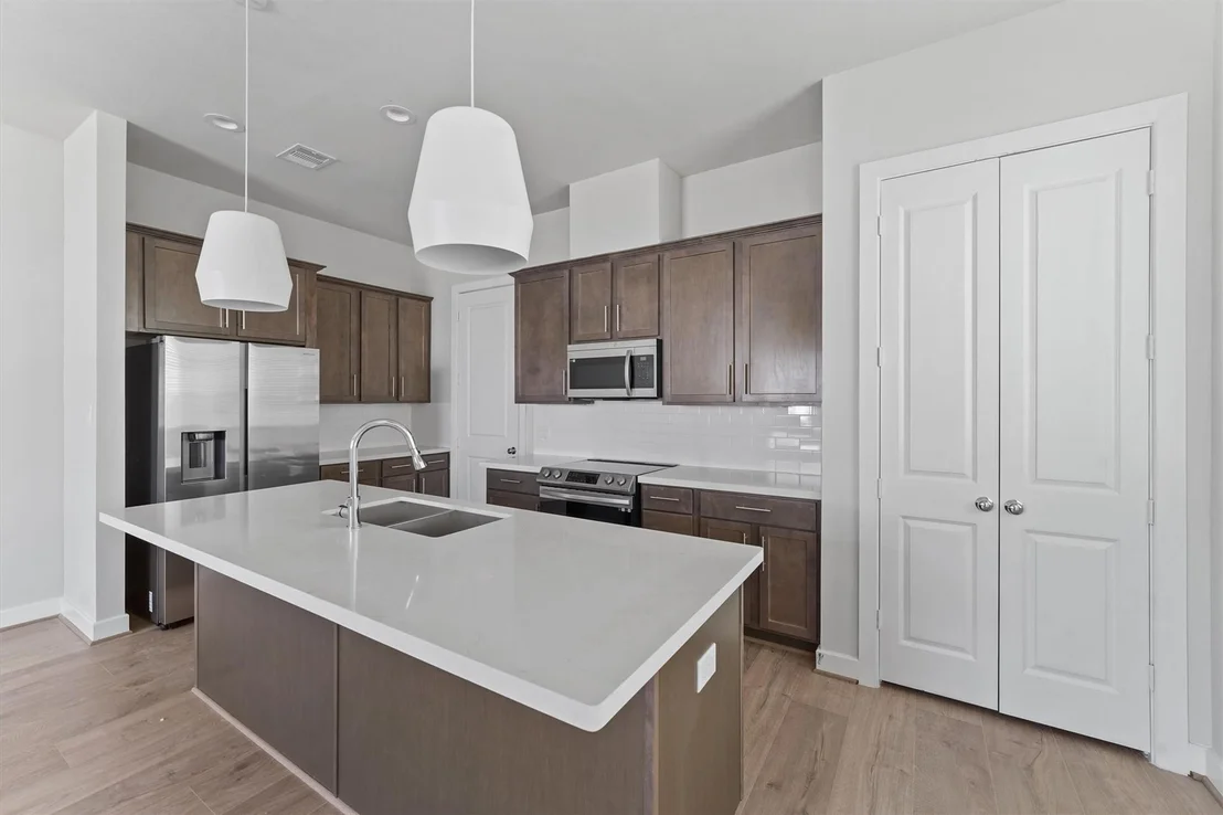Photo of 5914 Haring Lane