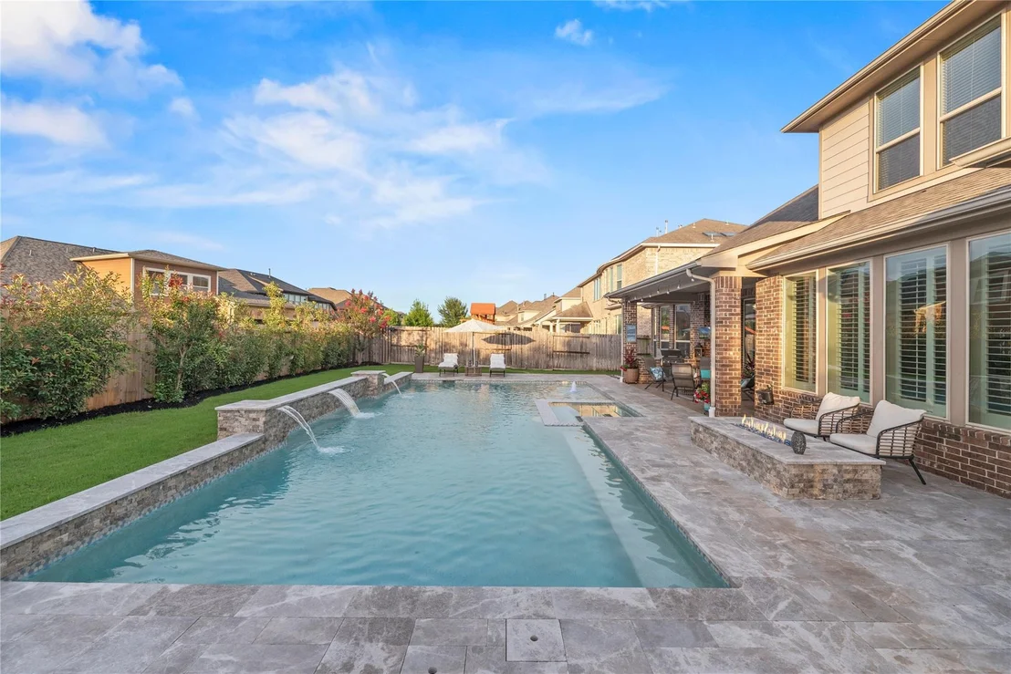 Photo of 19514 Meadow Lakes Drive