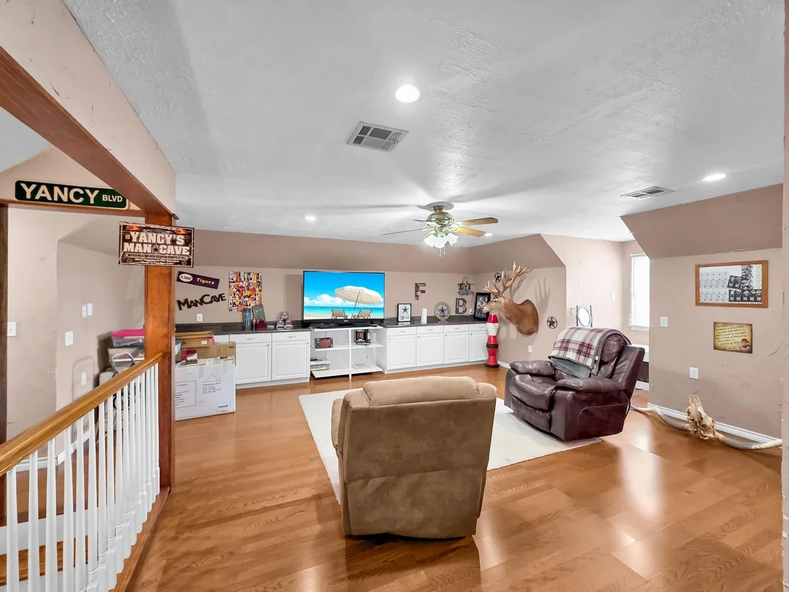 Photo of 520 Meadow Lane