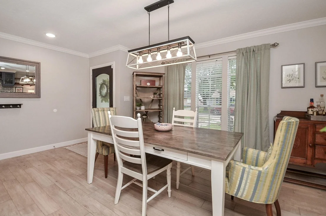 Photo of 9718 Springmont Drive