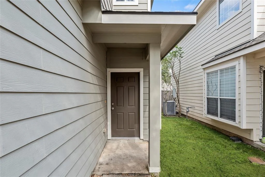 Photo of 5635 Stonecloud Lane
