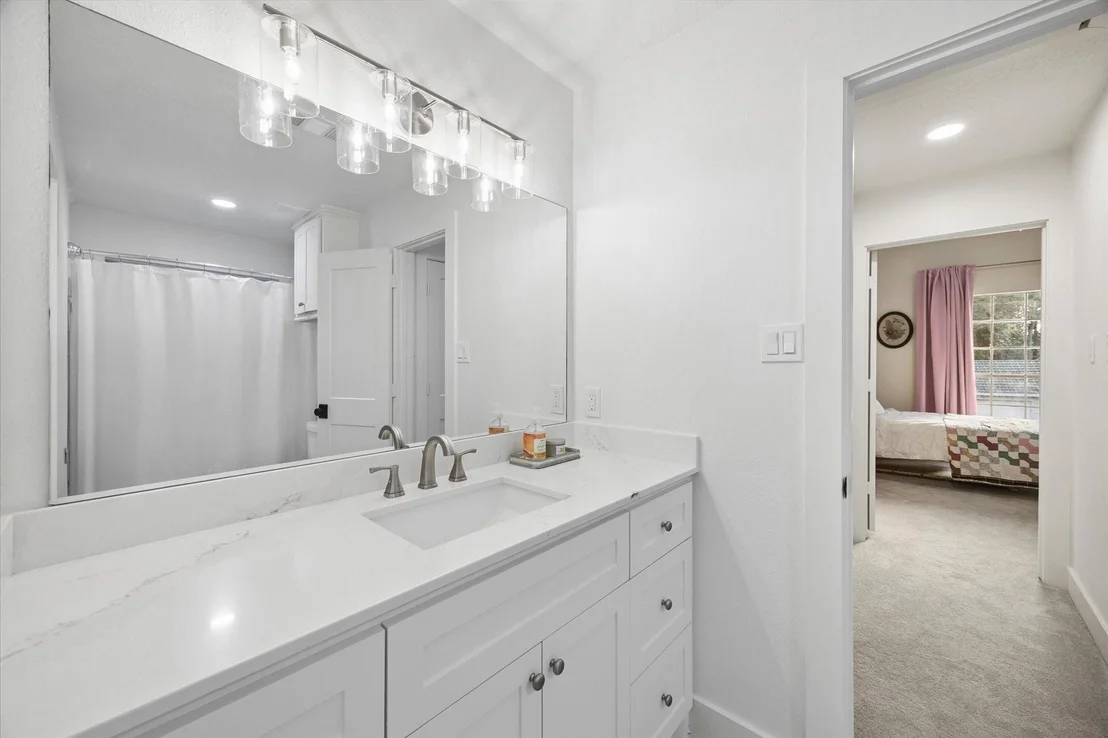 Photo of 14 Starviolet Street