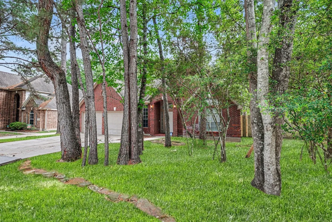 Photo of 215 Bristol Bend Circle