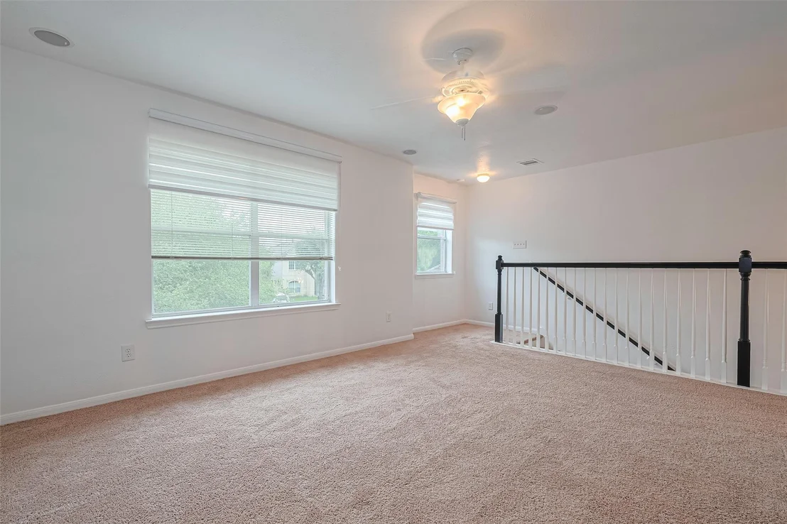 Photo of 25811 Chapman Falls Drive