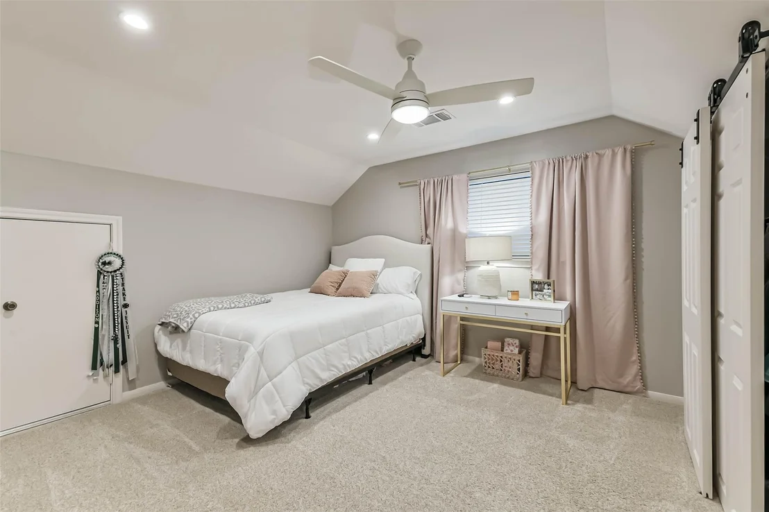 Photo of 10015 Lynbrook Drive