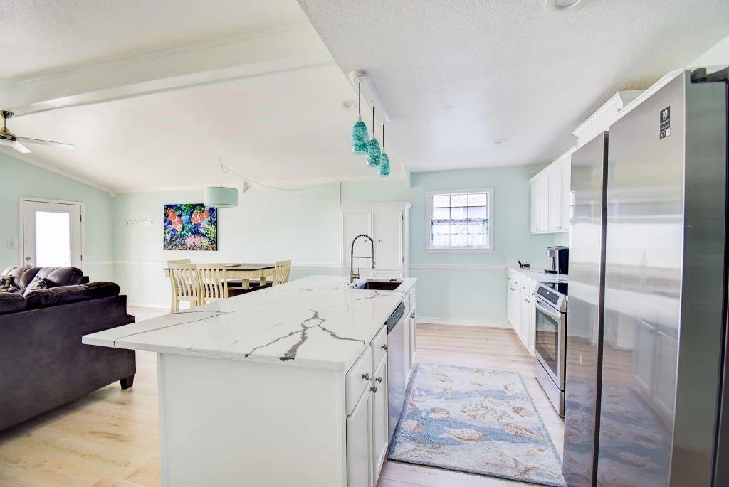 Photo of 1034 Bluewater Highway