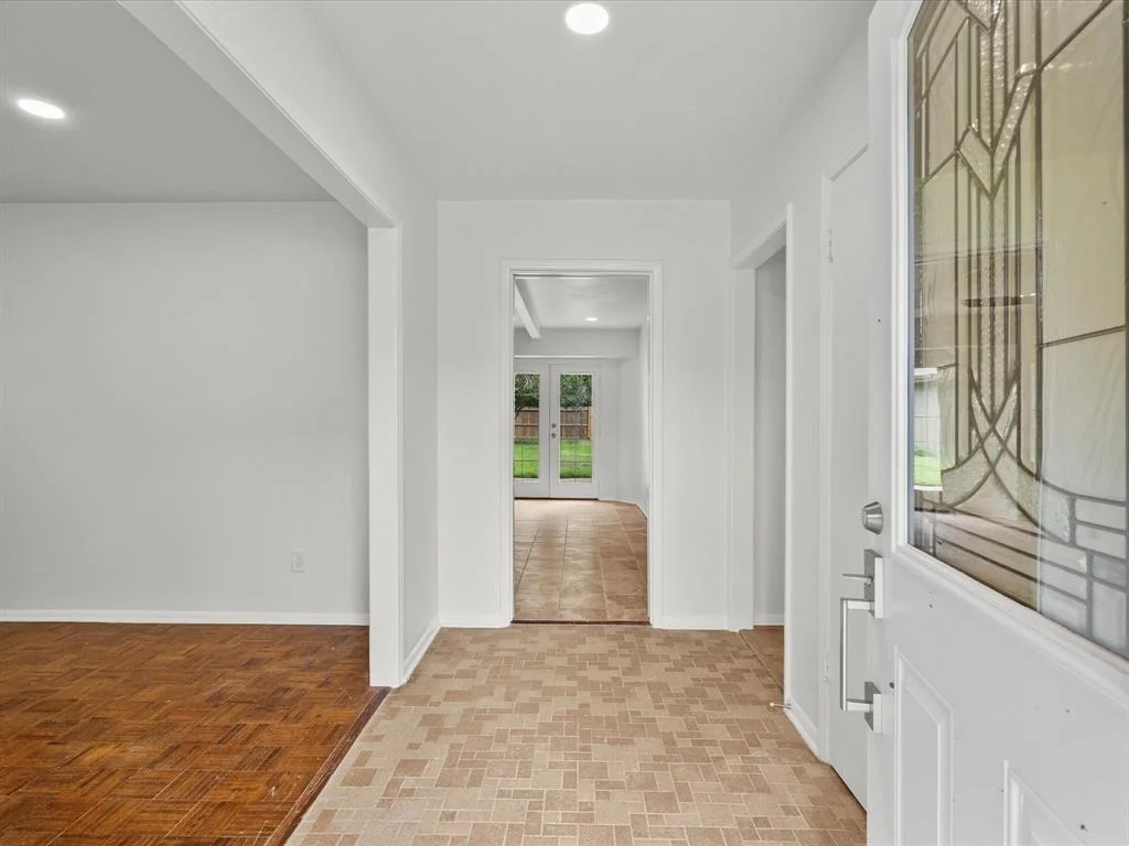 Photo of 110 Harborcrest Drive