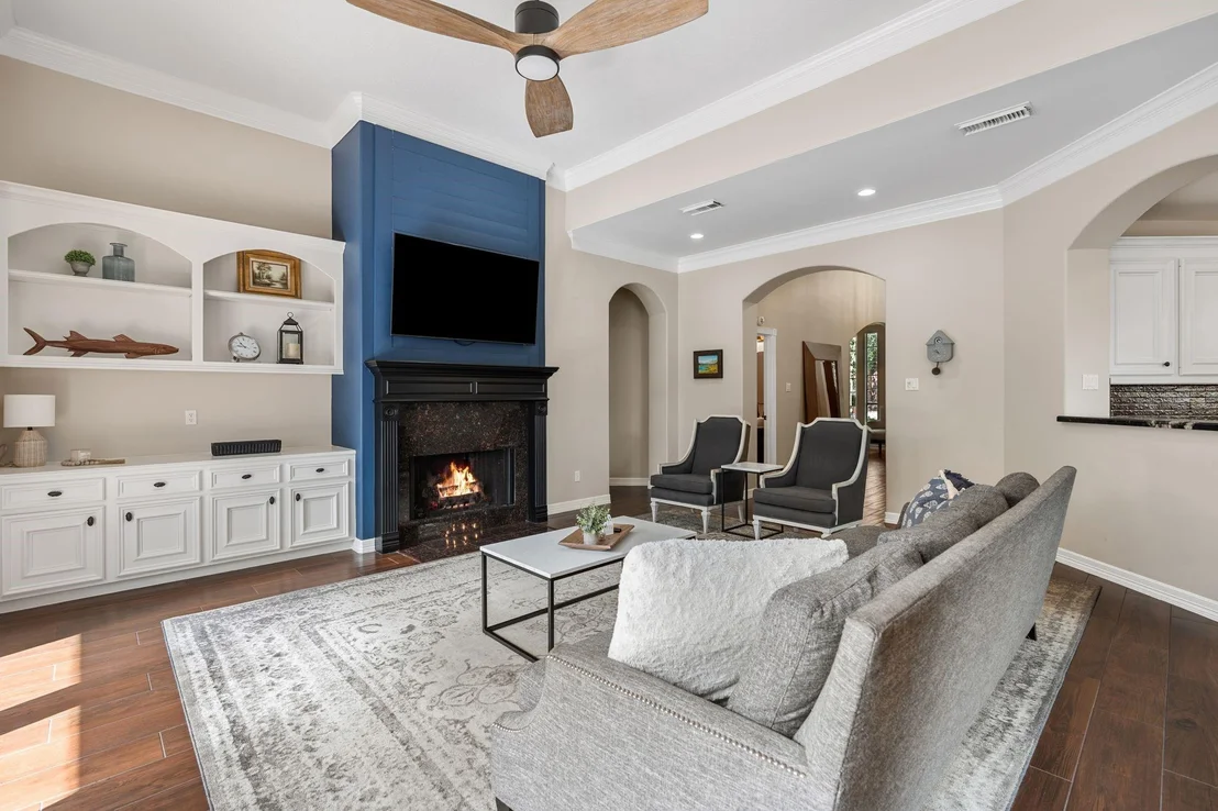 Photo of 7027 Centre Oaks Drive