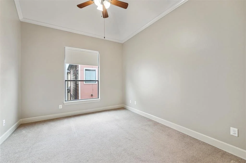 Photo of 2304 Couch Street