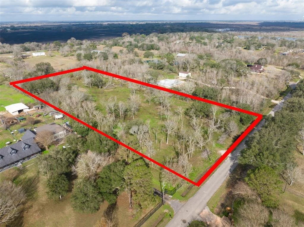 Photo of 17810 Oak Meadow Road