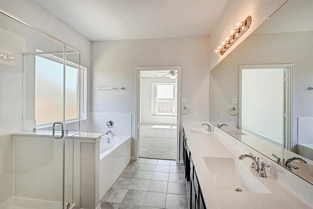 Photo of 652 Woodhaven Lakes Drive