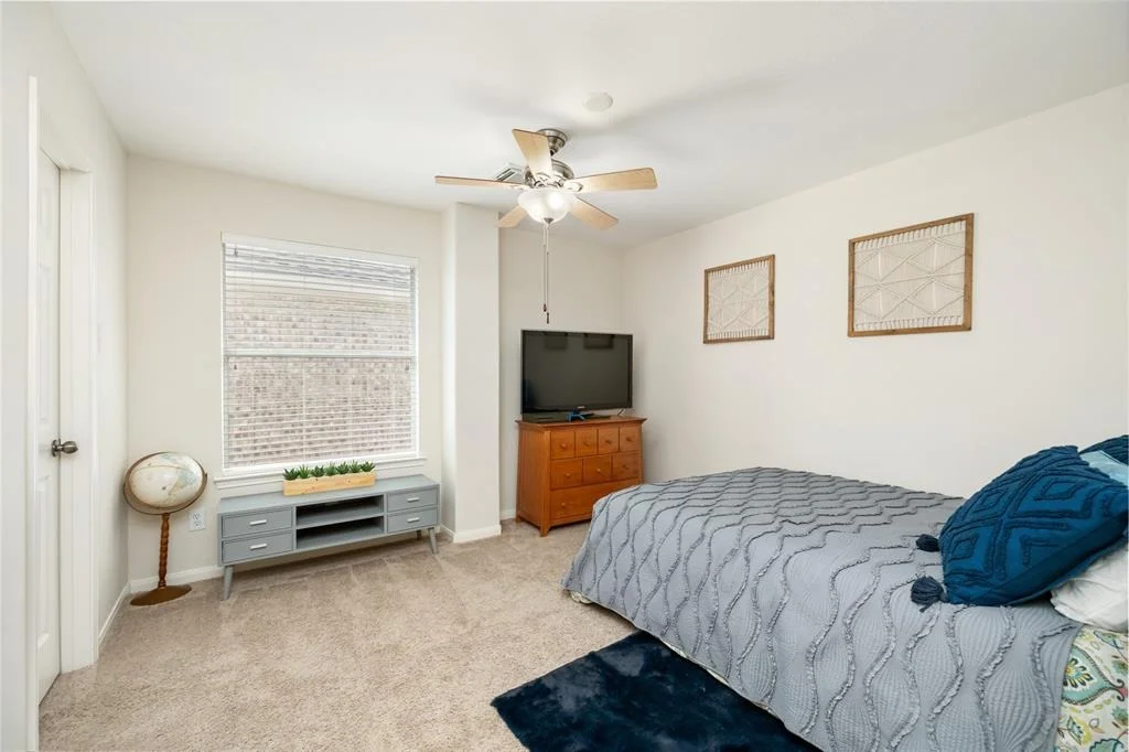 Photo of 6815 Autumn Rain Lane