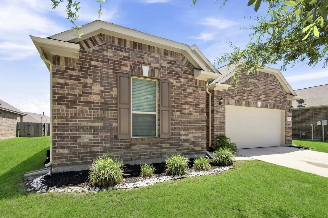 Photo of 20512 Pembridge Green Drive