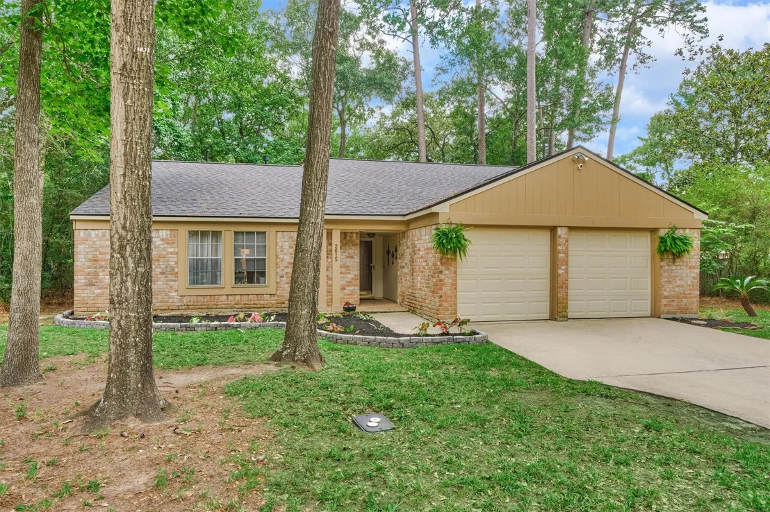 Photo of 2615 Rosewood Place