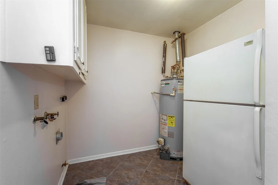 Photo of 1107 Pear Tree Lane