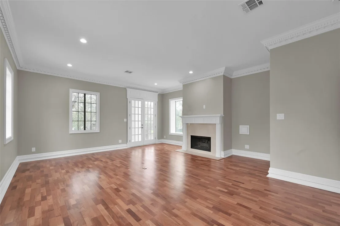 Photo of 10 West Isle Place