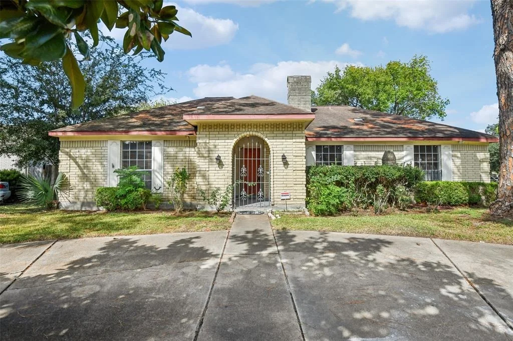Photo of 5502 Moss Glenn Lane