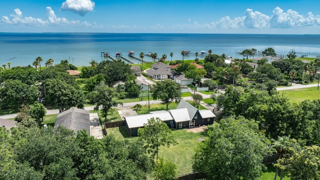 Photo of 2575 Cliff Drive