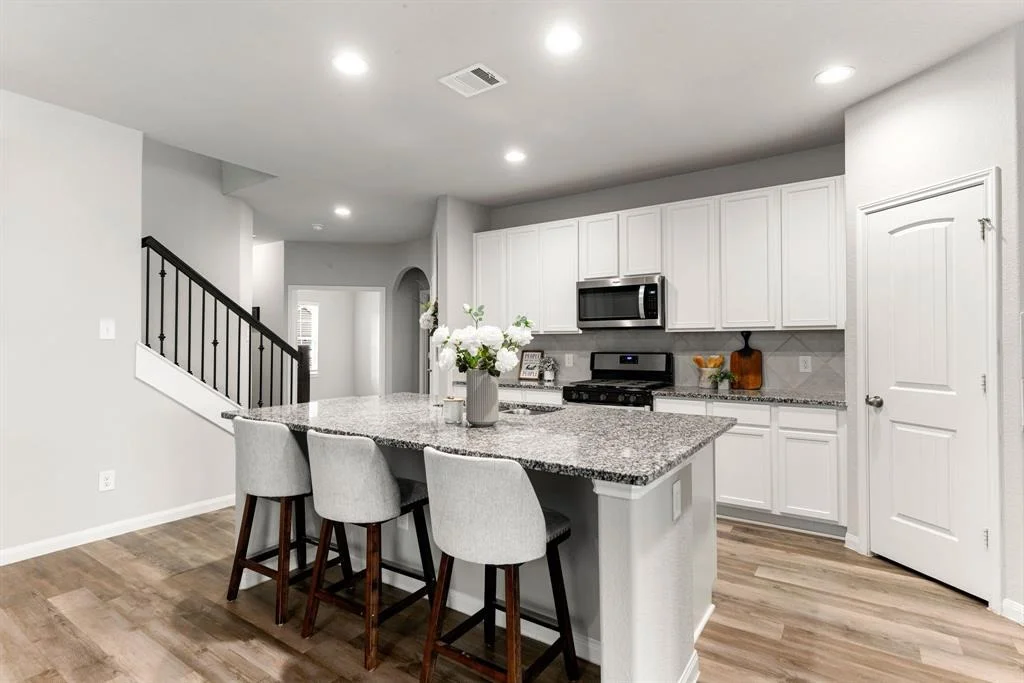 Photo of 24730 Bastiani Canvas Lane