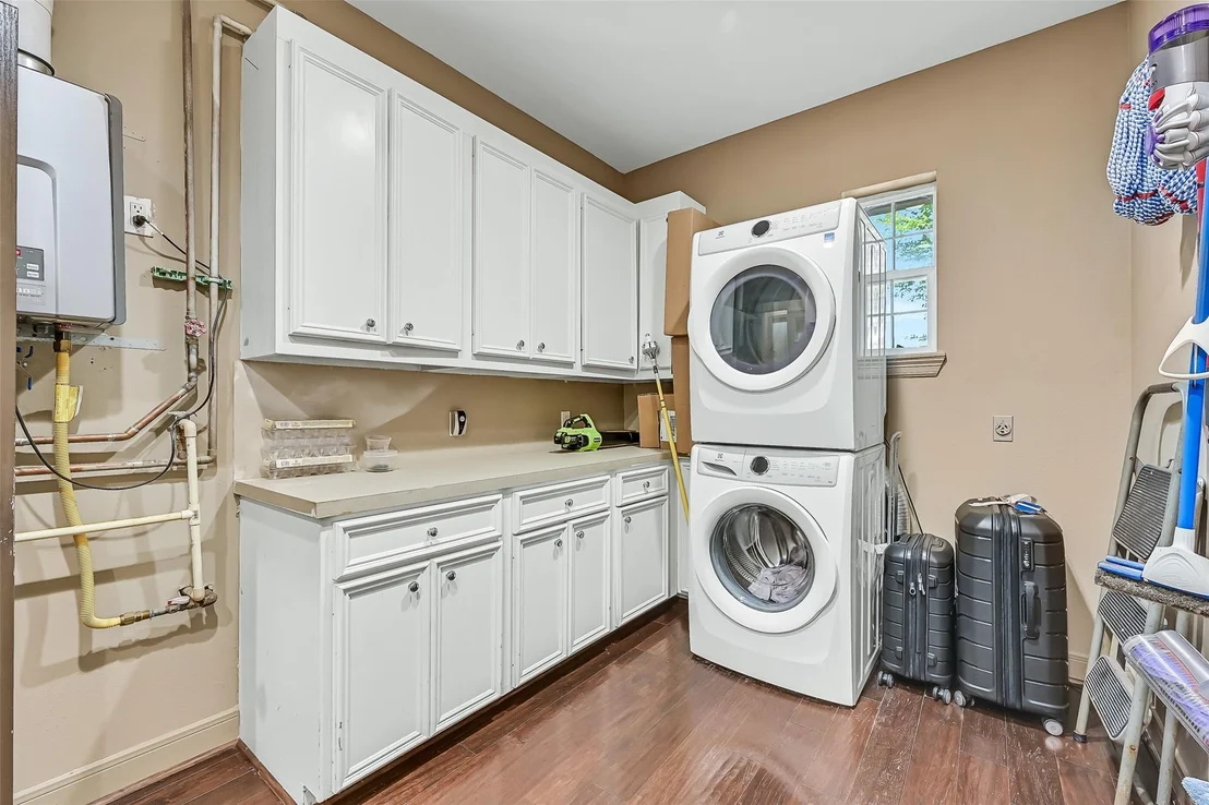 Photo of 3934 Tres Drive
