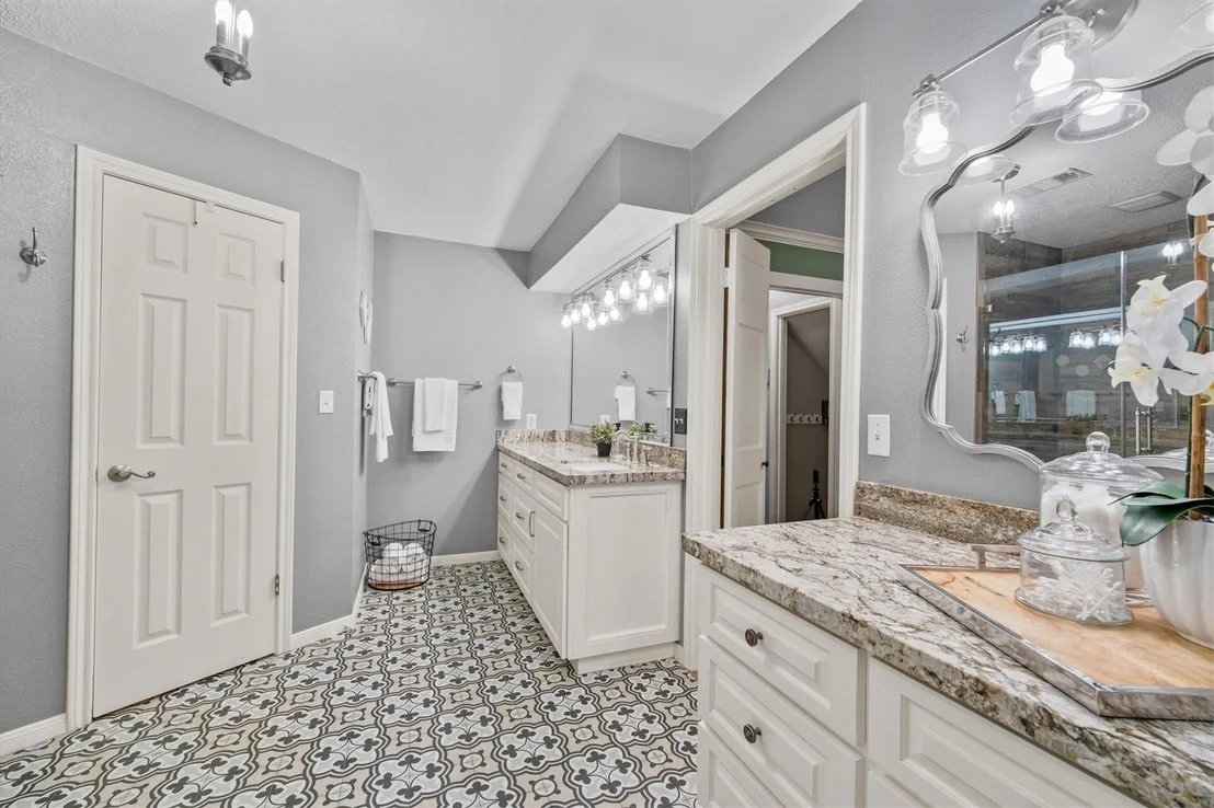 Photo of 9515 Oxted Lane