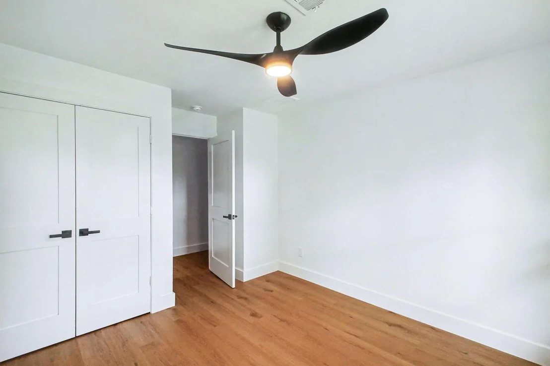 Photo of 5443 Redstart Street