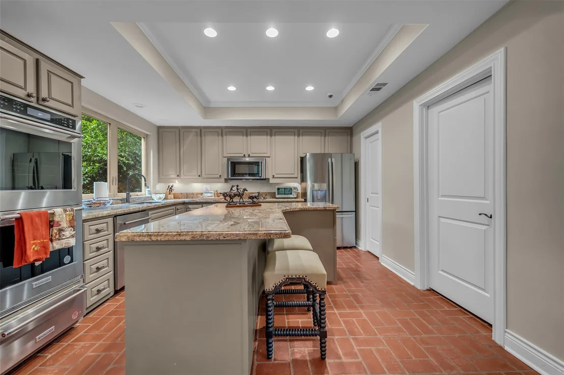 Photo of 20 Sugarberry Circle