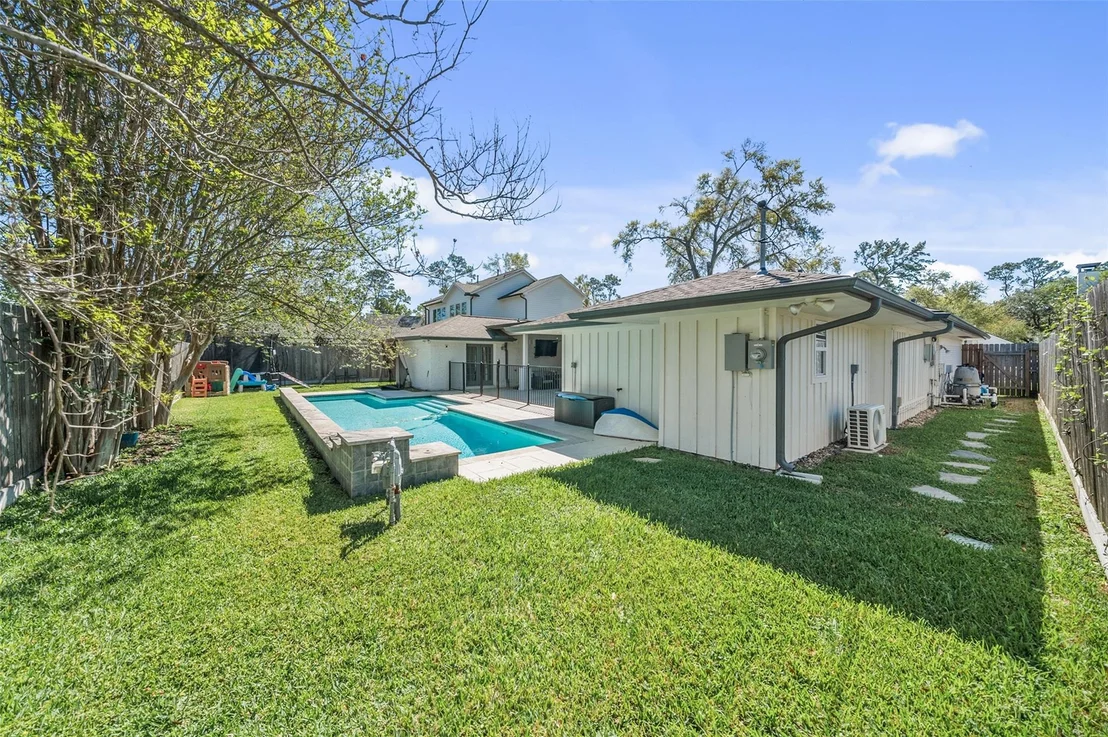 Photo of 8710 Burkhart Road