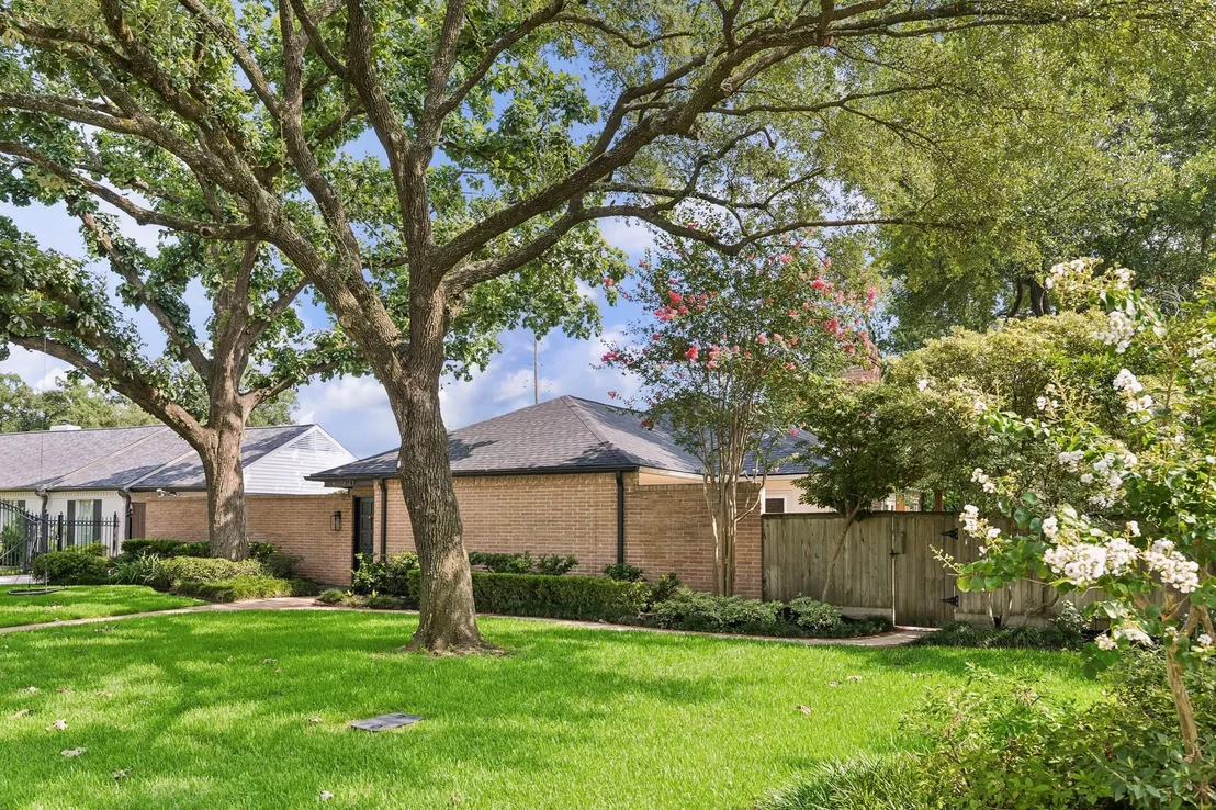 Photo of 6147 Ella Lee Lane