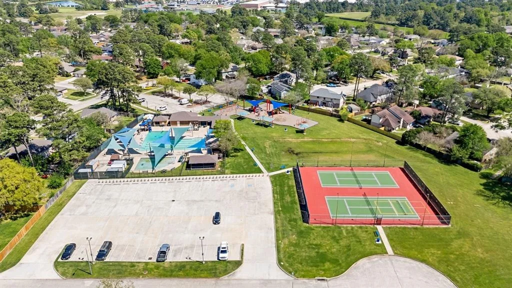 Photo of 21737 Castlemont Lane