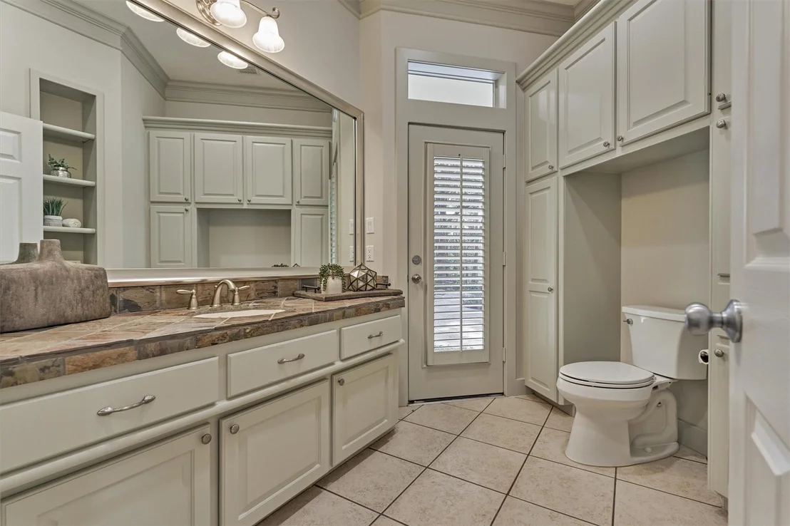 Photo of 43 Meadow Brook Place