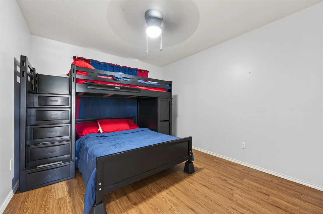 Photo of 903 Red Alder Circle