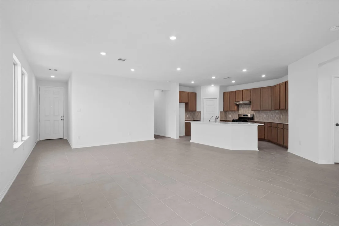 Photo of 6503 Lenwood Lane