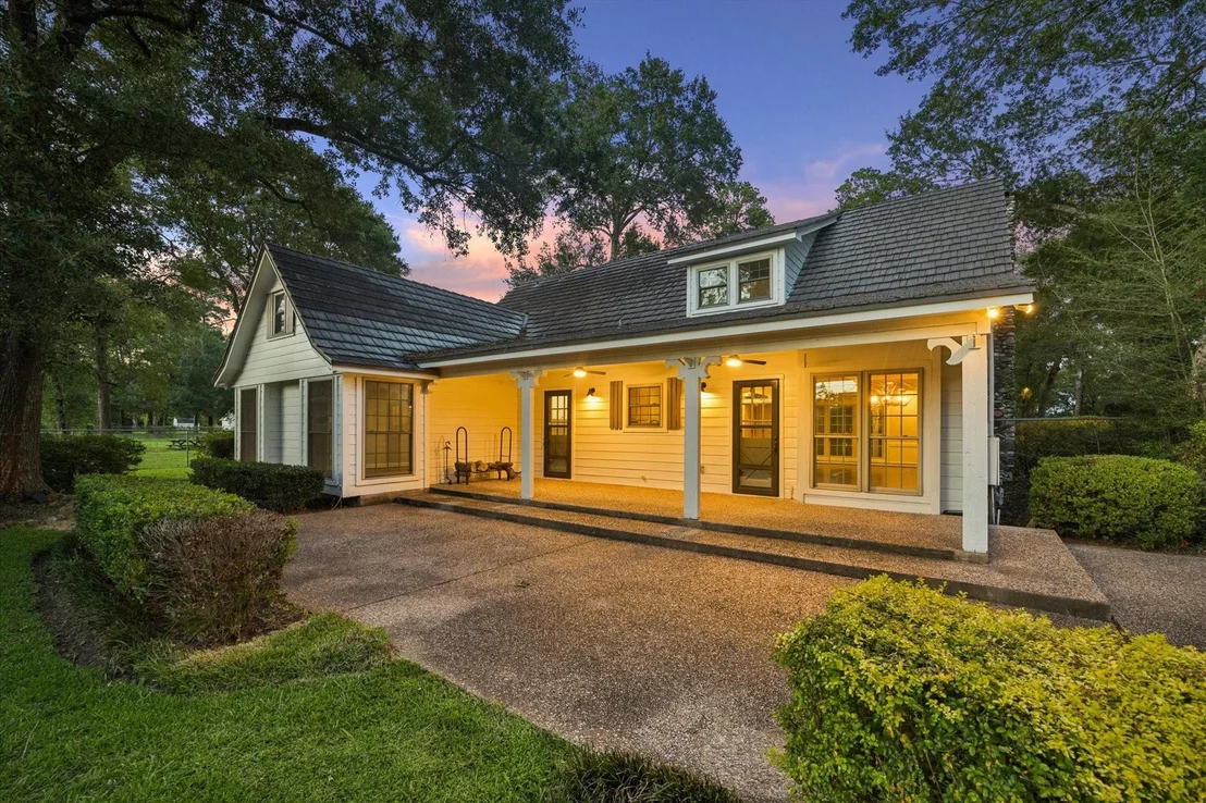 Photo of 13835 Jarvis Road