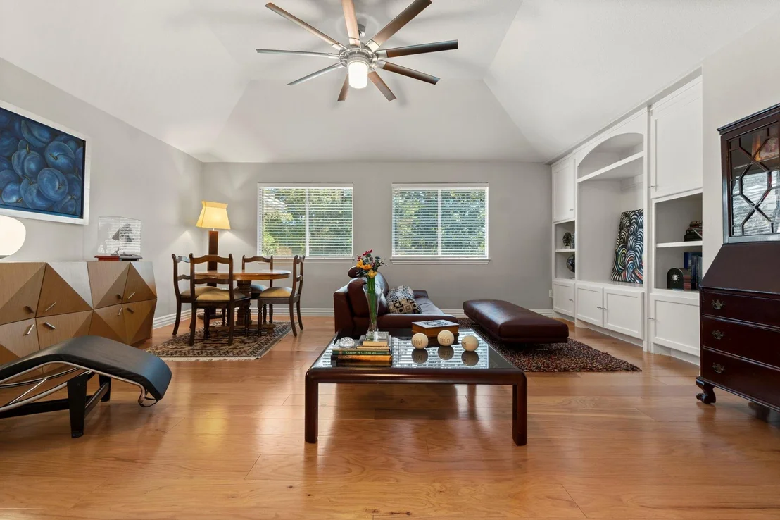 Photo of 6 Marquise Oaks Place