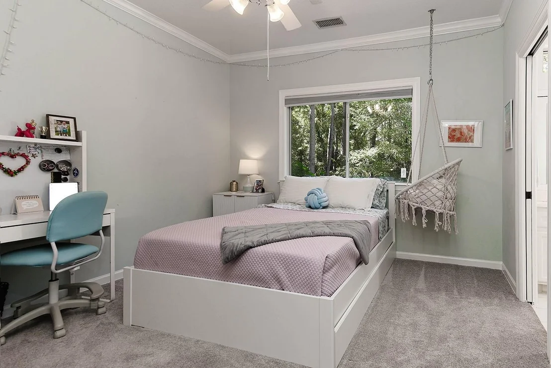 Photo of 6 Orchard Pines Place