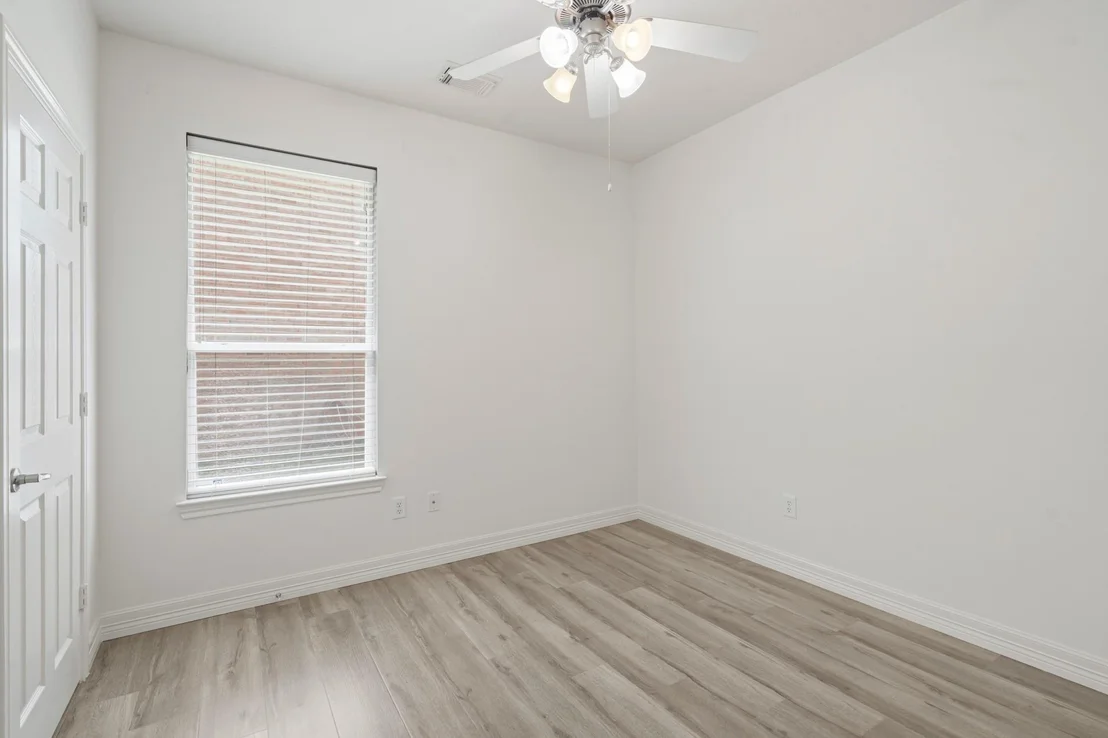 Photo of 7419 Avalon Trace