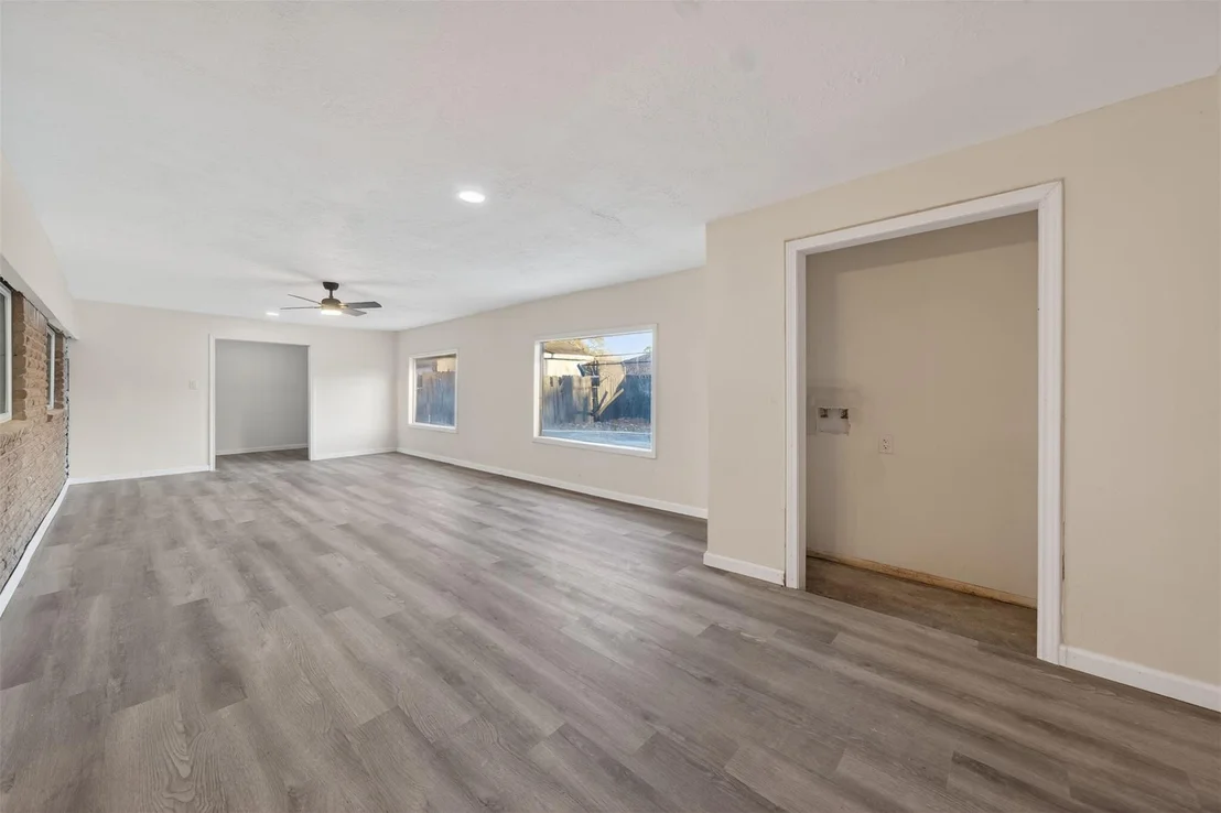 Photo of 4119 Ebbtide Drive